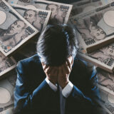 親の借金を子供が支払う義務はある？支払を回避する方法と借金の調べ方