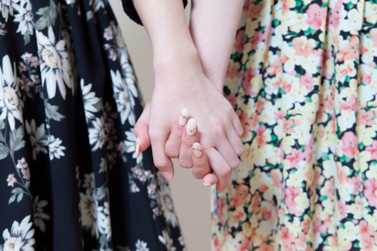 同性婚が日本で認められる見込みはある?代わりになる制度や多くある質問と回答