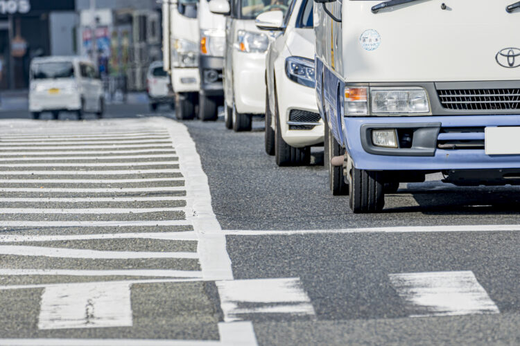 横断歩道事故の歩行者と車の過失割合は？状況ごとに弁護士が解説