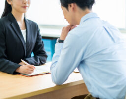 労働問題はどこに相談するべき？各種労働問題や相談先について解説