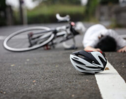 自転車事故で被害に！損害賠償の請求を弁護士へ依頼すべき３つの理由