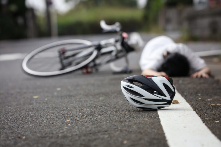 自転車事故で被害に!損害賠償の請求を弁護士へ依頼すべき3つの理由