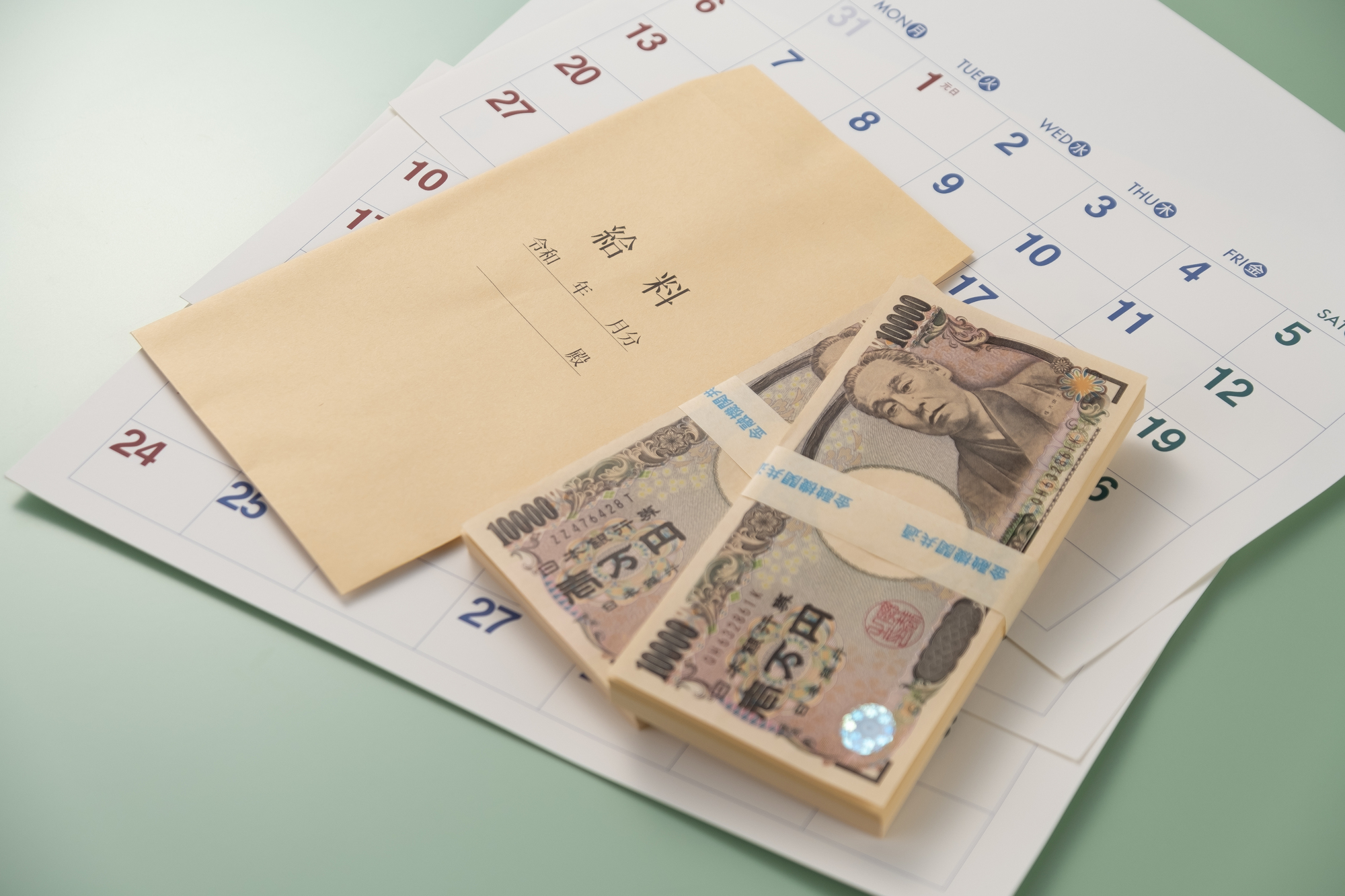 離婚慰謝料は年収で変わる 知っておきたい慰謝料金額の相場と決め方 リーガライフラボ 離婚慰謝料は年収で変わる 知っておきたい慰謝料金額の相場と決め方 リーガライフラボ