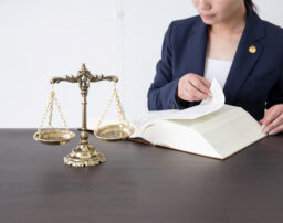 後遺障害等級13級とはどんな内容？等級認定により受け取れるお金は？