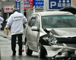 交通事故で有給を使った場合、休業補償・休業損害は請求できる？
