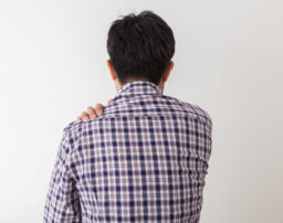 交通事故によるむち打ち症の示談金の相場と弁護士へ依頼するメリット