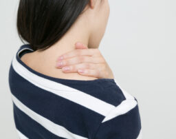 むち打ちの慰謝料が自賠責と弁護士の基準でどのくらい差があるのか解説