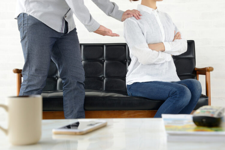婚外恋愛は不倫と何が違う?バレたときのリスクとトラブル回避方法