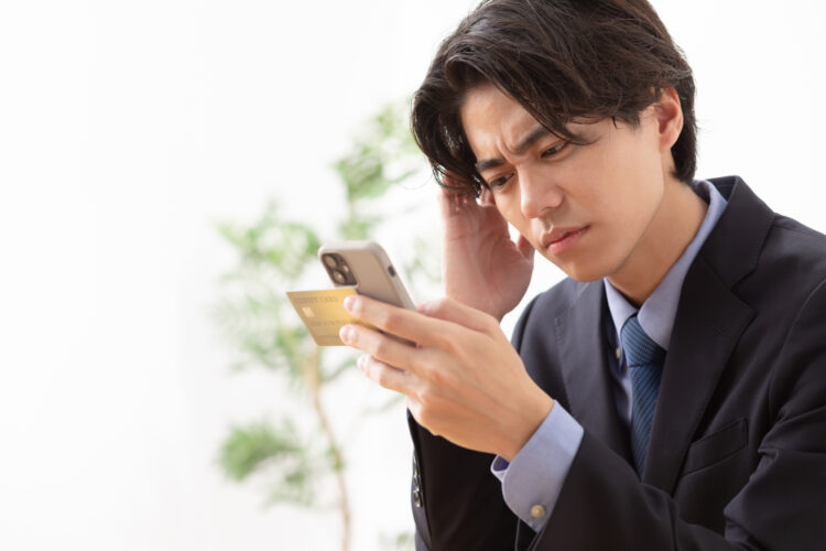 楽天カードがいつの間にか自動リボ払いになっていた!怖さと対策を解説