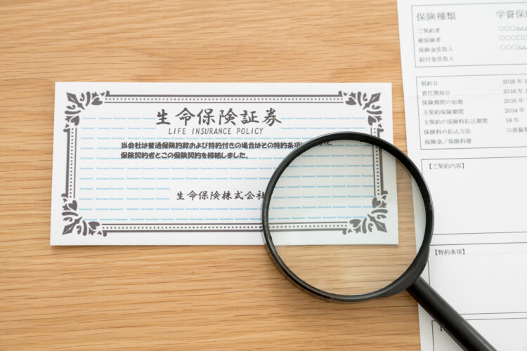 相続放棄しても生命保険金は受け取れる？税金の注意点も解説