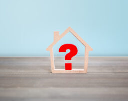 自己破産すると賃貸物件から追い出されるって本当？敷金は戻ってくるの？