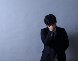 ブラックリストに入ると他人や会社にバレることはあるのか？