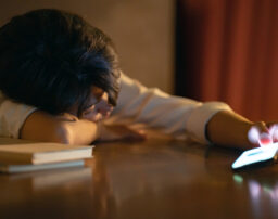 22時以降の残業代はいくら？割増率と深夜手当の計算方法