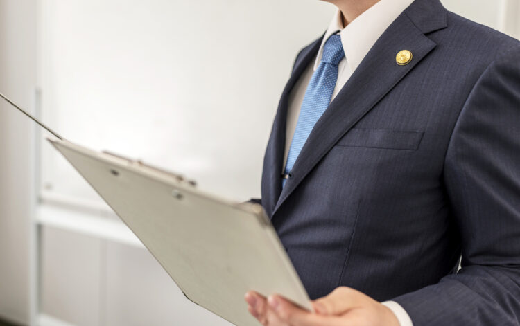 浮気・不倫の慰謝料請求にかかる弁護士費用とは?費用倒れしない方法も