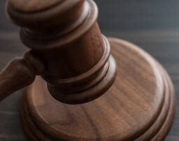 アスベスト（石綿）訴訟 最高裁判決の内容は？国の対応と賠償金（和解金）制度