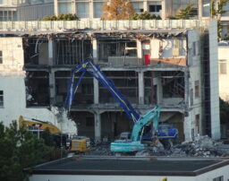 アスベストの健康被害の年齢と労災認定＆建設型アスベスト訴訟とは？