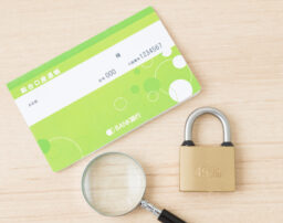 預貯金も差し押さえの対象に！生活への影響と回避する方法について