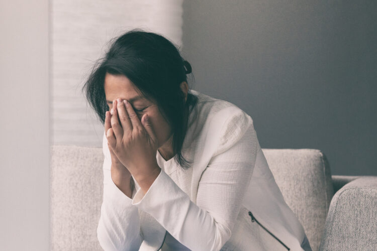 親族等からの援助が受けられている状態でも自己破産することは出来るのか?