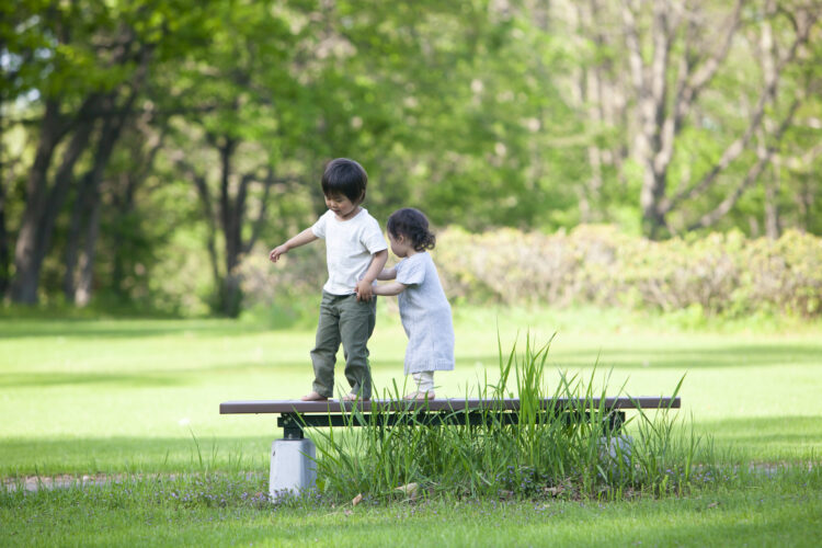 離婚調停の際の養育費の決め方は?増額・減額が認められやすいケースも紹介