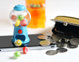 ゲーム課金の借金があると自己破産できない？破産以外の方法も紹介