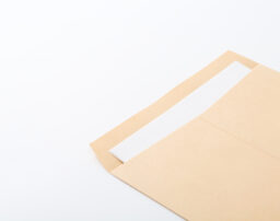弁護士から内容証明郵便の「連絡をください」が届いたら？対処法を解説