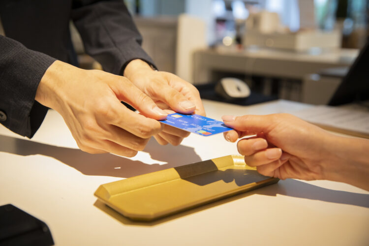 リボ払いなどでのショッピング利用に過払い金は発生する?返済が苦しい場合の対処法