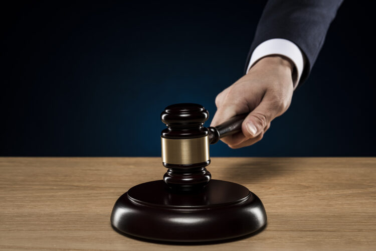 過払い金返還請求の裁判費用は？弁護士に依頼する4つのメリットも解説