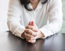 不倫慰謝料に保証人は必要？立てずに済ませるための交渉方法も解説