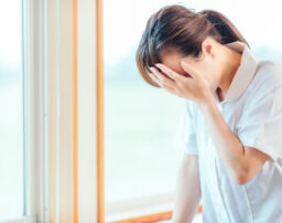 看護師の仕事を辞めたい理由とは？うまく辞めるには「退職代行」も！