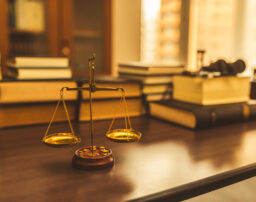 交通事故の加害者が不起訴に！検察審査会に申立てをしたらどうなる？
