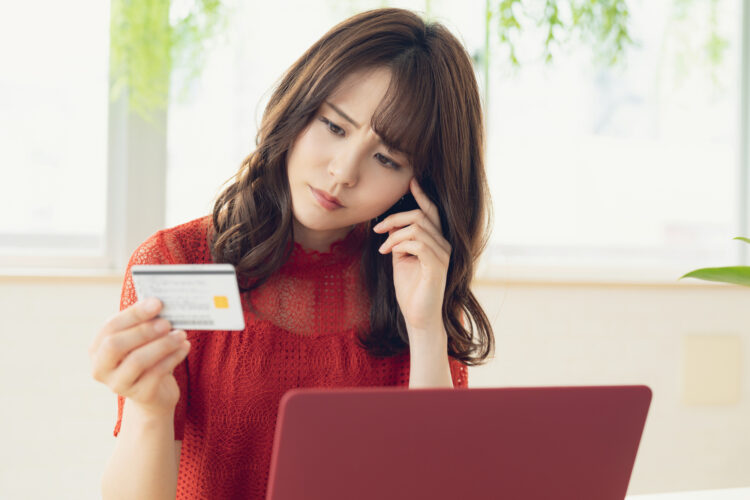 バンドルカードの支払い遅れで生じる影響やペナルティについて解説
