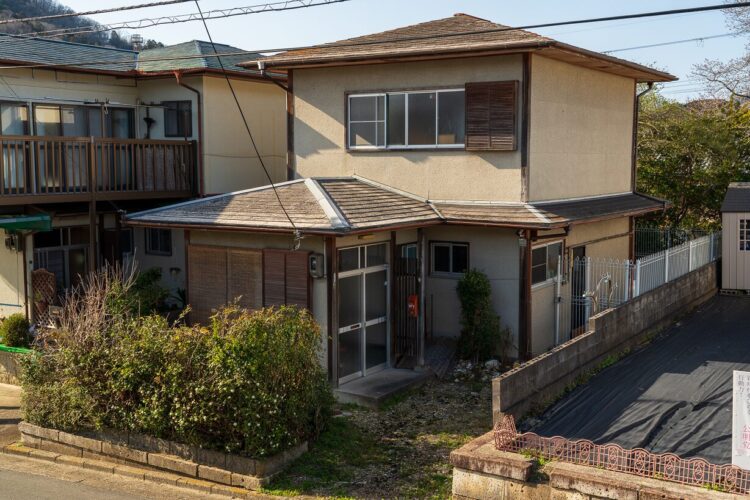 誰も相続しない土地はどうすればいい？相続放棄の方法も解説