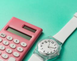 労働時間は1分単位で計算！例外を認めた通達と計算方法について解説