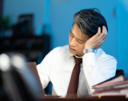 管理職に残業代が出ない理由とは？残業代の取り戻し方も解説