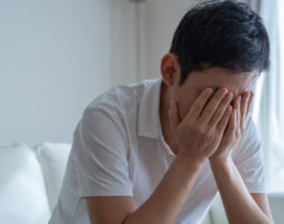 妻が浮気していたらどうすべき？対処法やNGな行動を解説 