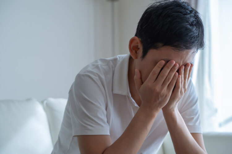 妻が浮気していたらどうすべき？対処法やNGな行動を解説 