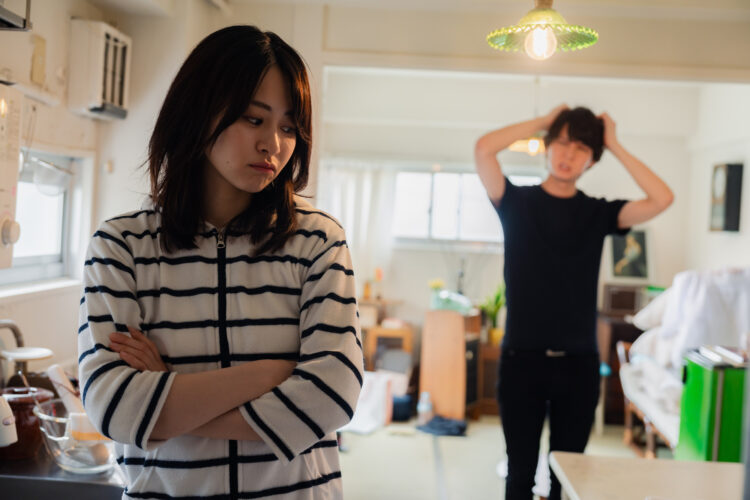 「会話をしない妻」の問題に直面！典型的なケースと解決への道筋 