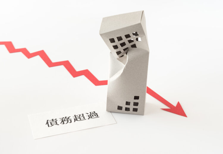 債務超過とは？意味、原因、解消方法をわかりやすく解説