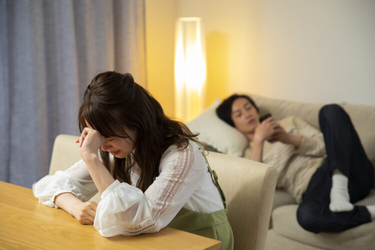 夫源病チェックシート｜症状や対処法、離婚できるかまで弁護士が解説