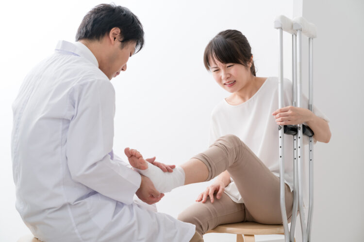 主婦の交通事故の慰謝料｜通院3ヶ月の相場と増額交渉のポイント