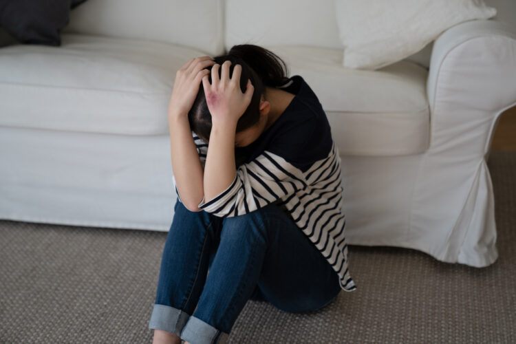 【弁護士解説】結婚を後悔…離婚か修復で迷った際の判断基準と対処法